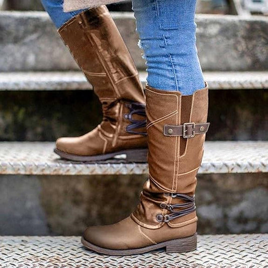 Kniehohe Stiefel mit Zierschnallen und Reißverschluss