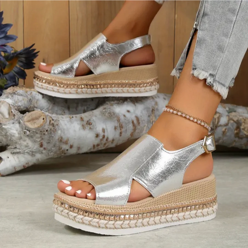 Chloé | Elegante und bequeme Leder Sandaletten