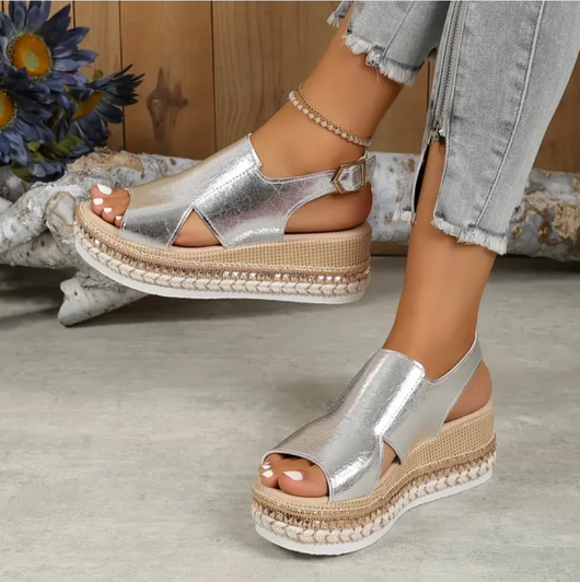 Chloé | Elegante und bequeme Leder Sandaletten