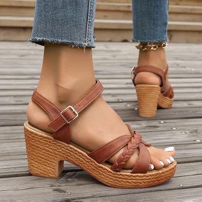 Franziska | Elegante und bequeme geflochtene Plateausandalen
