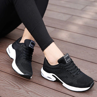 Luna | Atmungsaktive und bequeme orthopädische Sportschuhe
