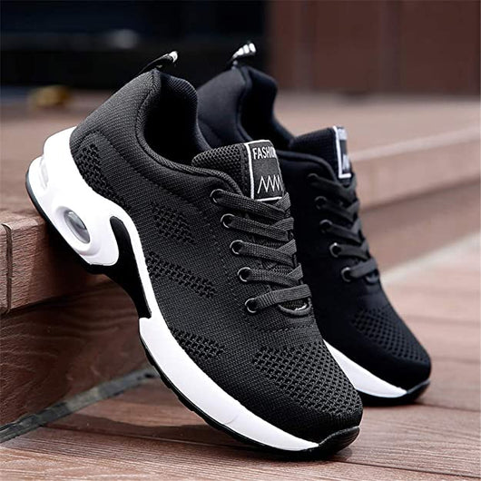 Luna | Atmungsaktive und bequeme orthopädische Sportschuhe