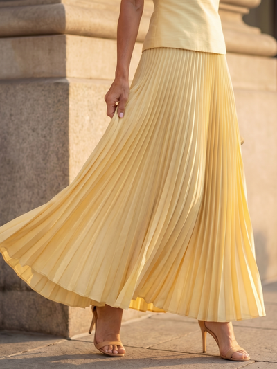 Liana | Elegantes Ensemble mit strukturiertem Top und Plissee Rock