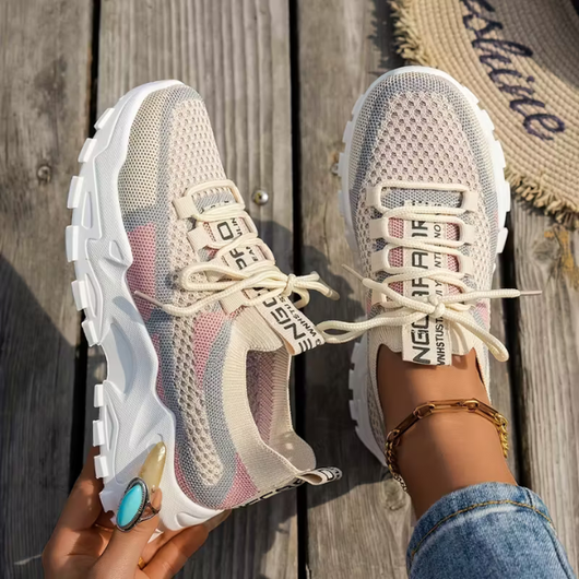 Lisa | Ultraleichte und atmungsaktive Walking Sneaker