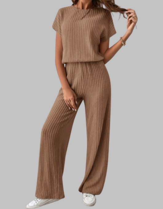 Amelia | Elegantes und komfortables geripptes Set