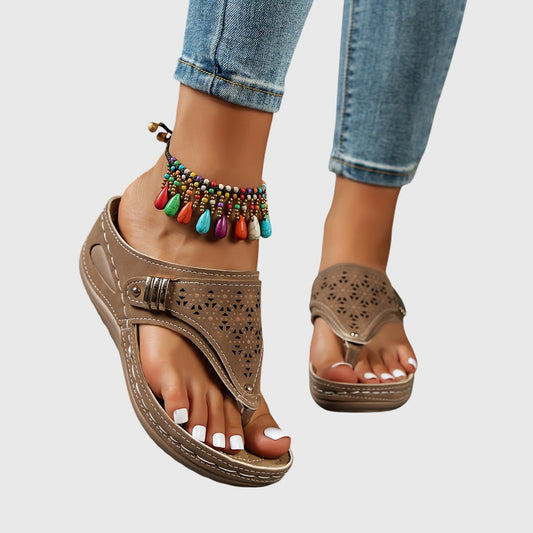 Mila | Elegante Plateau Sandalen mit Knöchelriemen