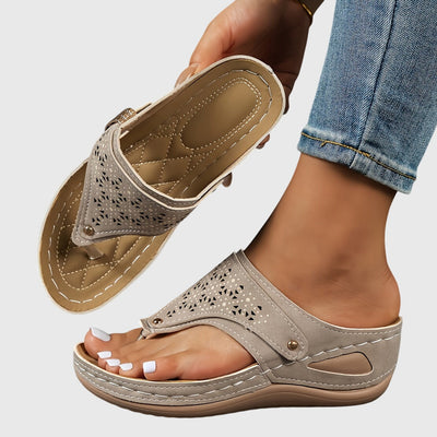 Mila | Elegante Plateau Sandalen mit Knöchelriemen